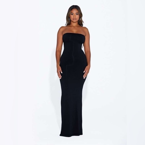 NEW NAKED WARDROBE BLACK 4 WAY STRETCH STRAPLESS FLOOR LENGTH MAXI DRESS - Picture 8 of 9